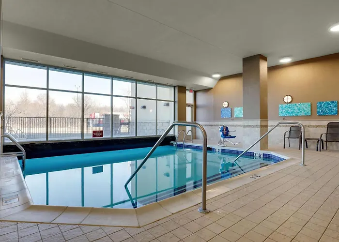 Drury Plaza Mt Vernon Hotel 4*