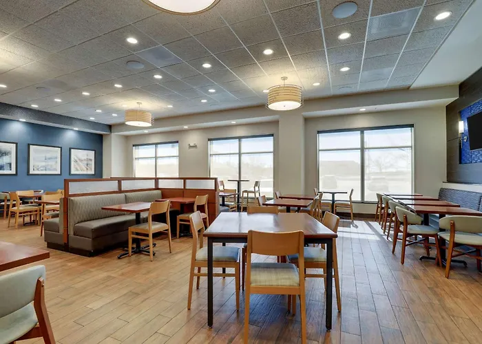 Hotel Drury Plaza Mt Vernon 4*